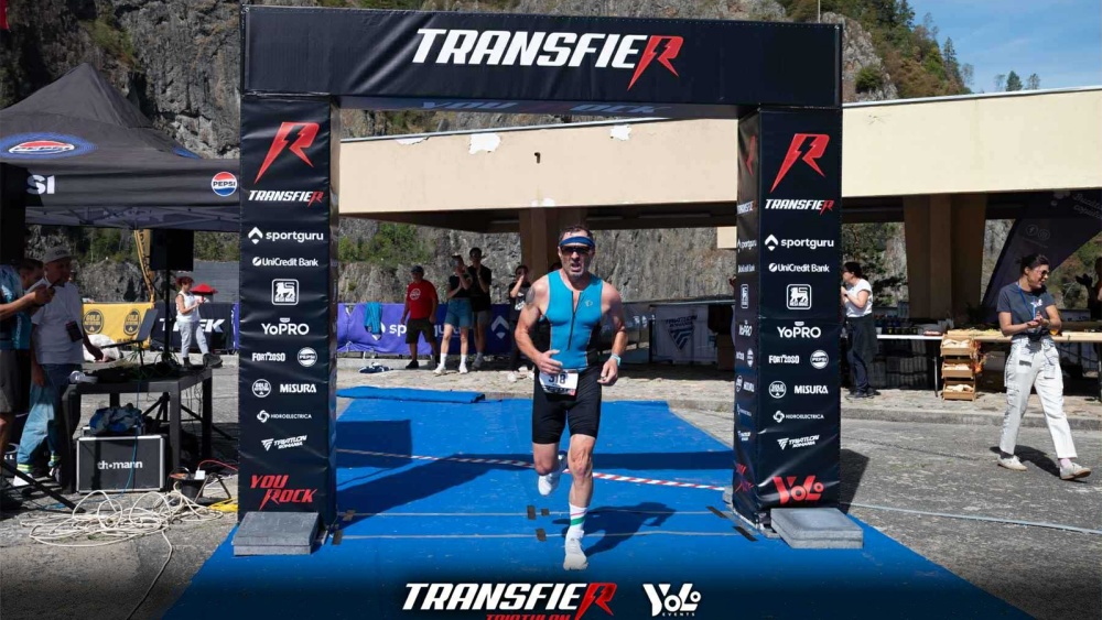 Silvian Poida, primul loc pe podium la concursul de triatlon Transfier Olimpic