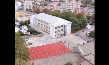 Corpul B al Liceului de Arte „George Georgescu”, modernizat: are lift, sistem fotovoltaic, un teren şi o sală de sport