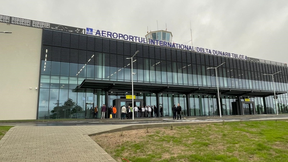 Investiţiile de 70 de milioane de euro făcute la Aeroportul Tulcea, anchetate de DNA