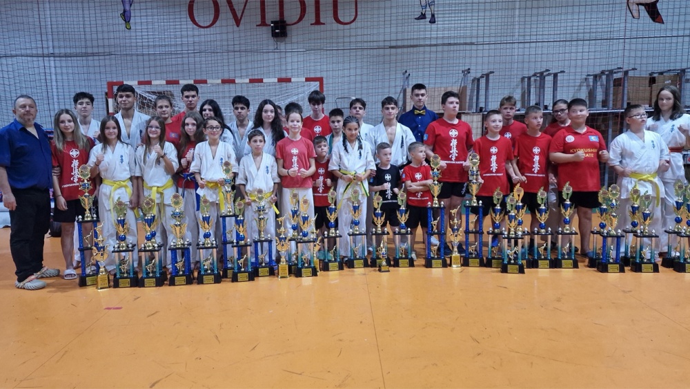 Karatiştii lui Pănuţă, 54 de medalii la „International Black Sea Warriors Cup”