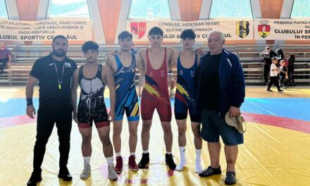 Luptătorii Valerian Balotă, Gabriel Croitoru şi Teodor Cosmin Petrişor, calificaţi la Campionatul Balcanic