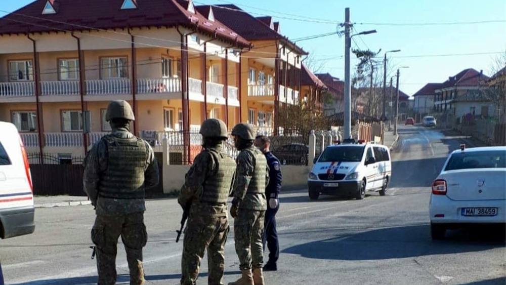 Protest astăzi, la Babadag, după ce un poliţist a fost lovit cu o rangă în cap. Se cere suplimentarea forţelor de ordine
