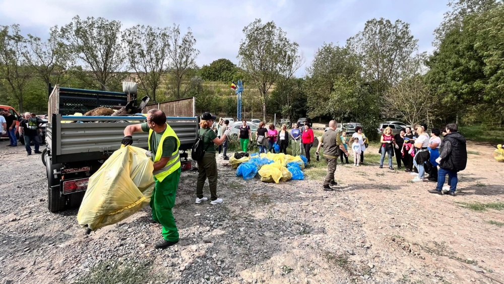 Sâmbătă este ziua de curăţenie naţională. Peste 3500 de voluntari s-au înscris la Tulcea