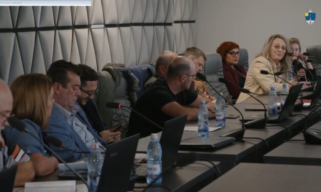 Contre între psihologi în Consiliul Local: Zoica Sadîca, Georgiana Voicu şi bullyingul din şcoli