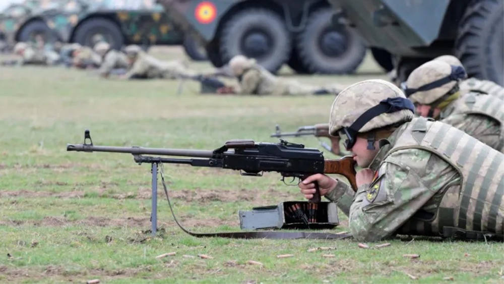 Exerciţii militare cu muniţie de război, în Poligonul Cataloi