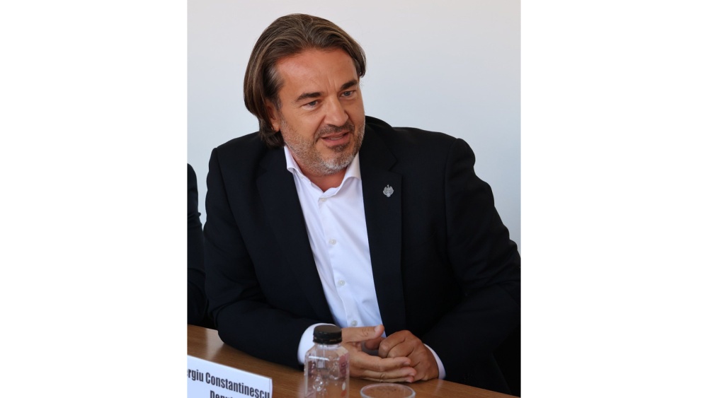 Sergiu Constantinescu, deputat de Tulcea: Normalizarea raporturilor dintre firmele de asigurări şi service-urile auto nu trebuie realizată în dauna plătitorilor de RCA