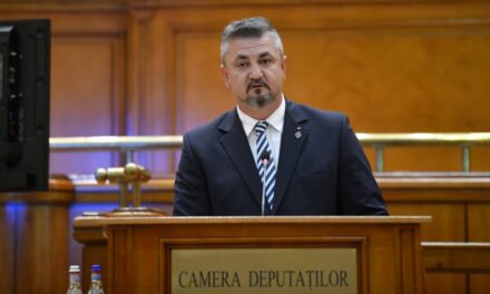 Cosmin Andrei, deputat de Tulcea: Educaţia românească riscă să piardă sute de milioane de euro din fonduri europene!