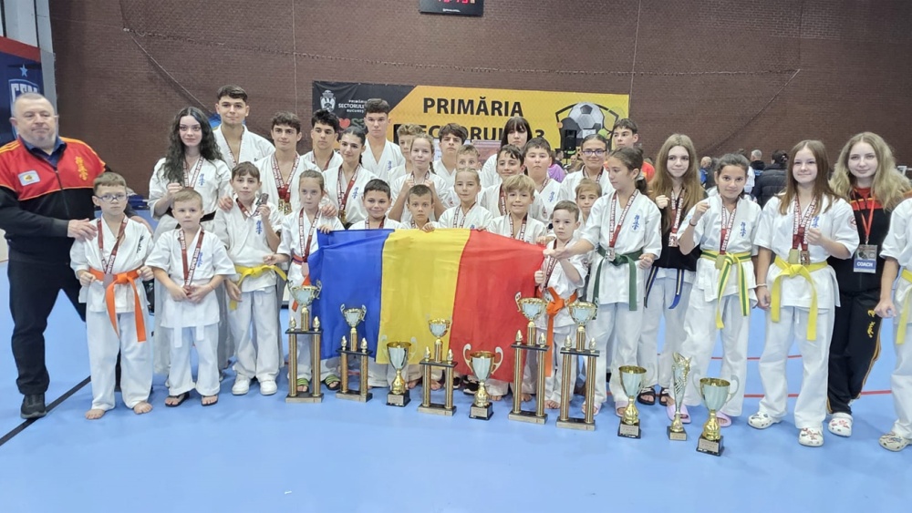 Karatiştii de la Nippon Budo Sport şi Palatul Copiilor Tulcea, 35 de medalii la „Romanian Open – 2025″