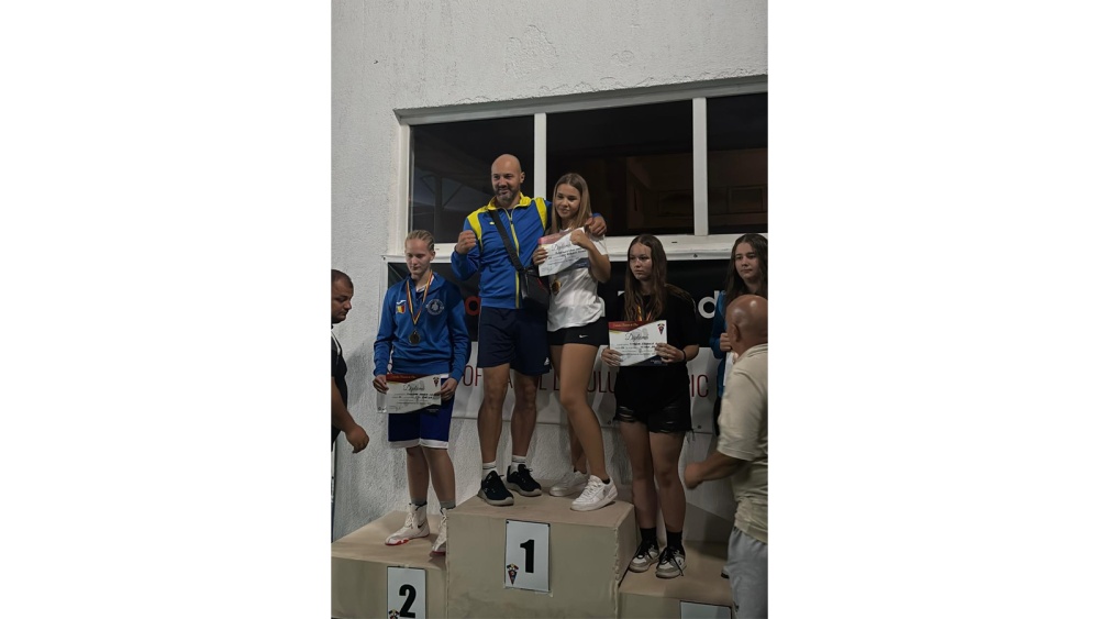 Pugilista Ana Maria Poalelungi: „După mult timp în care am practicat baletul, am luat o hotărâre, alături de părinţii mei, că mă voi apuca de box”