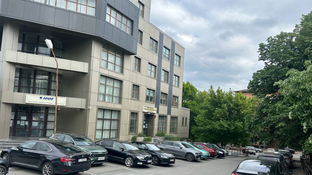 Sindicaliştii din ANAF Tulcea îşi cer în instanţă sporurile şi concediile