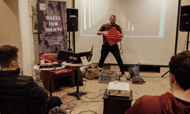 „Dezinformare” – Masterclass gratuit pentru liceeni, la Casa Avramide