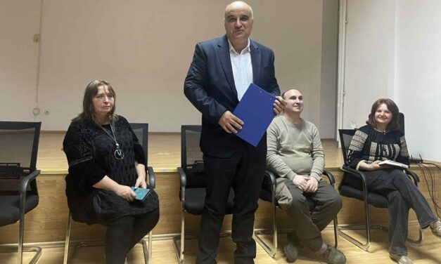 Lucian Ţugui a lansat volumul „Istorii uitate. Dobrogea în strâmtoarea secolului XX: „Am vrut să scriu această carte în special pentru generaţiile care urmează”