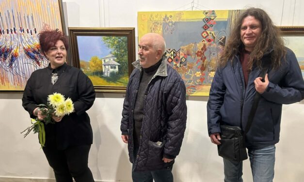 „Salonul de Toamnă”, vernisat la Galeriile de Artă din municipiu. Elena Orbocea a deschis expoziţia în calitate de nou preşedinte al UAP Tulcea