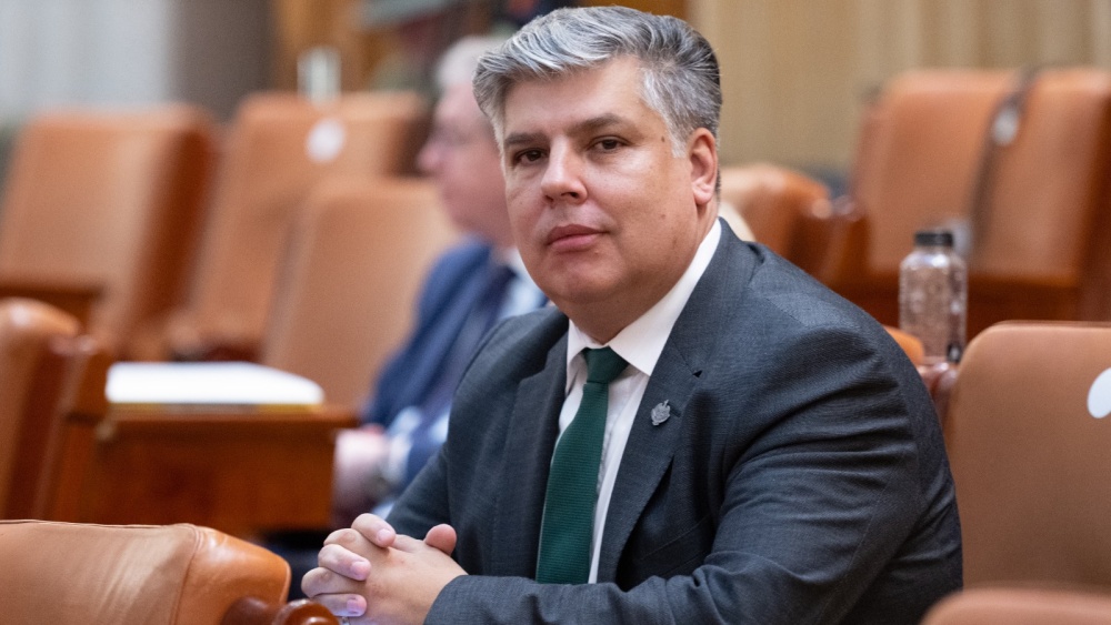 Senatorul de Tulcea Ionel Carp solicită reluarea burselor pentru elevii şi profesorii români din Ucraina