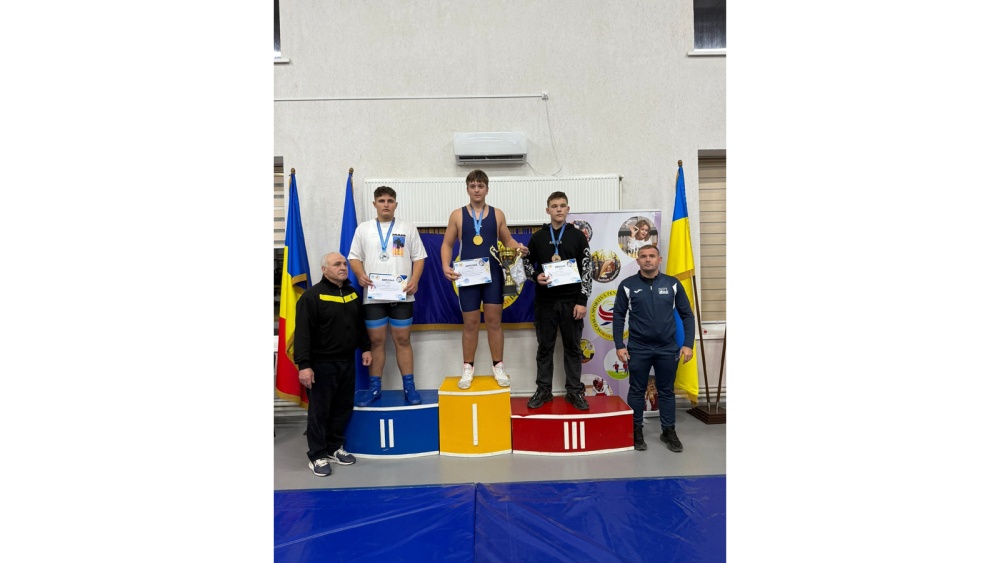 Andrei Valentin Tit cucereşte aurul la Campionatul Internaţional de Lupte Greco-Romane U16 din Republica Moldova