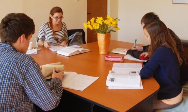 Doar 39 de profesori tulceni şi-au declarat la Fisc veniturile din meditaţii