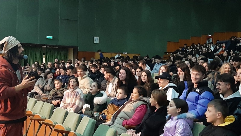 „Eroul din Tine – Spune NU violenţei, bullyingului, drogurilor şi infracţionalităţii”