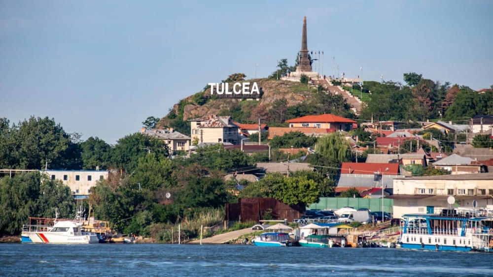 Evenimente pentru toate gusturile la Tulcea, în noiembrie: concerte, spectacole de teatru, expoziţii