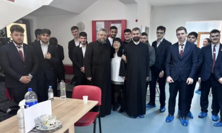 Gest de solidaritate la Tulcea: Elevii Seminarului Teologic Ortodox „Sf. Ioan Casian” au donat sânge