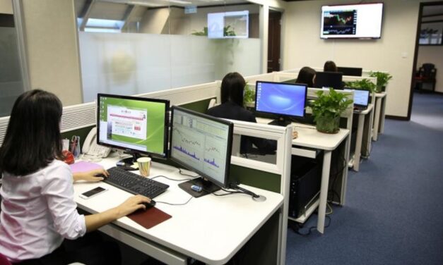 Primarii decid între tăieri de personal şi salarii mai mici. Edilii tulceni caută soluţii la noile măsuri impuse de Guvern