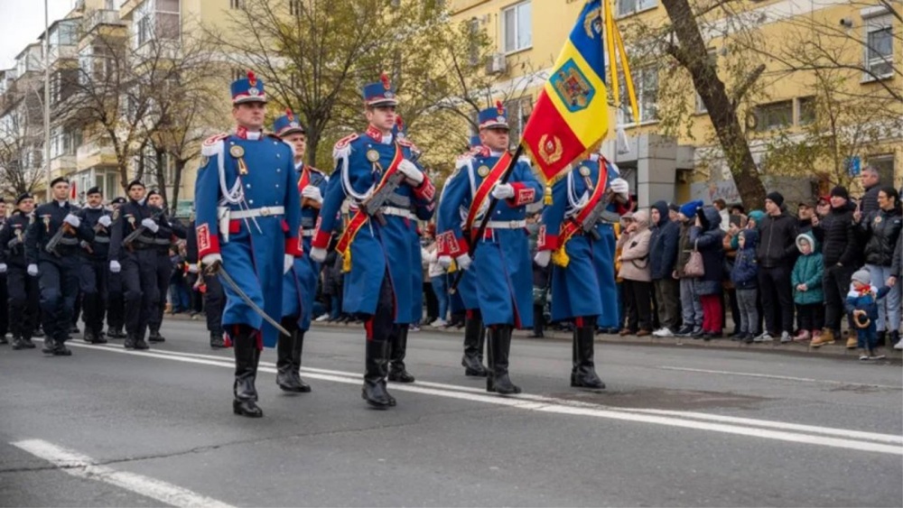 Tulcea: Restricţii de circulaţie pe strada Isaccei pentru parada de 1 Decembrie