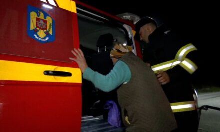 Sătenii evacuaţi din Ceatalchioi se pot întoarce acasă. Nu şi cei din Plauru, unde riscul rămâne ridicat