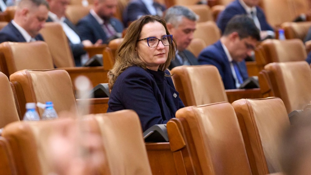 Elena Doboş, deputat AUR de Tulcea: „Am semnat iniţiativa legislativă pentru ridicarea plafonului plăţilor cash la 50.000 de lei”
