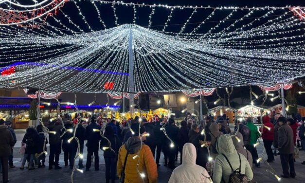 Atmosferă de Crăciun la Tulcea: Holy Molly în concert, Iarmaroc Design Fair şi „Curtea cu Colinde”