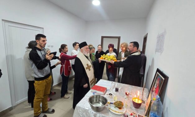 Centrul Social de Urgenţă „Phoenix”, renovat şi sfinţit în prag de sărbători