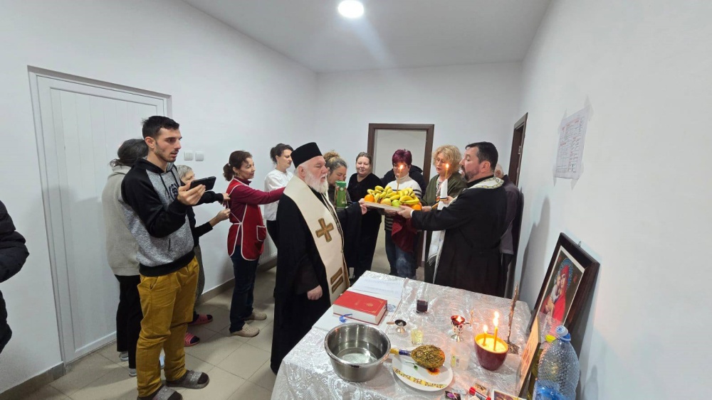 Centrul Social de Urgenţă „Phoenix”, renovat şi sfinţit în prag de sărbători