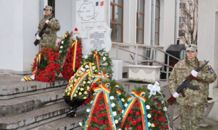 Eroii care şi-au sacrificat viaţa în timpul Revoluţiei, comemoraţi la Tulcea