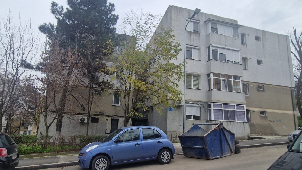 Expertiză în regim de urgenţă a blocului cu subsolul inundat de pe strada I.L. Caragiale