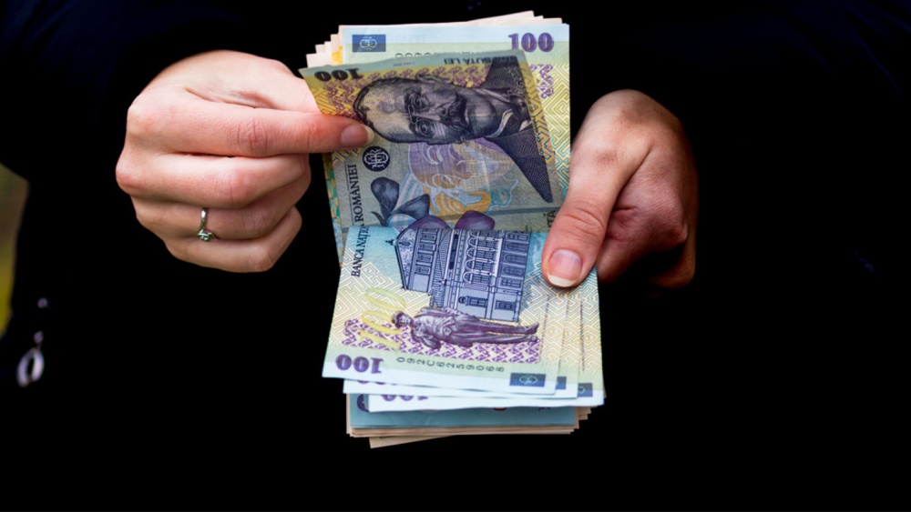 Percheziţii la Tulcea: Administratori care lucrau pentru asociaţii de proprietari, suspectaţi că şi-ar fi însuşit 400.000 de lei