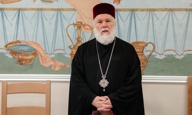 Preasfinţitul Visarion, în Pastorala de Crăciun: Să ne străduim să fim vrednici de acest moment unic din viaţa omenirii, să fim mai buni, mai drepţi, mai iubitori de aproapele, mai harnici făcători de pace