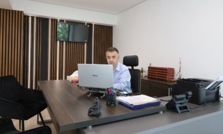 Primarul Ştefan Ilie, despre unii angajaţi ai Energoterm: „Aceşti oameni care au desfiinţat acest sistem, l-au paralizat, l-au falimentat, tot ei sunt cei care acum mint populaţia”