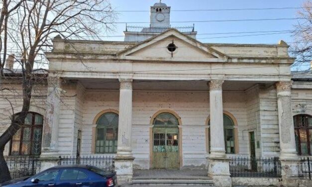 Şcoala Veche din Măcin, readusă la viaţă printr-un proiect de peste 8 milioane euro. Primarul Mihai Duţu: „Este o clădire de care sunt legaţi inclusiv bunicii unora dintre noi”