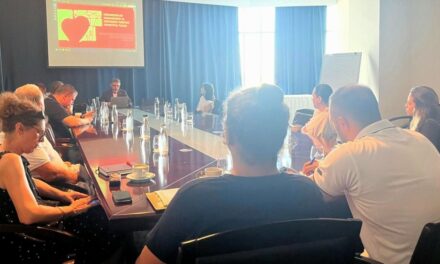 Supăraţi pe RO-Alert, operatorii turistici din municipiu solicită explicaţii autorităţilor