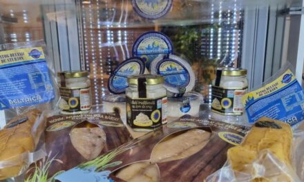 Scrumbie de Dunăre afumată, salată cu icre de ştiucă de Tulcea şi plăcintă dobrogeană, prezentate la Expoziţia „Săptămâna Verde” de la Berlin