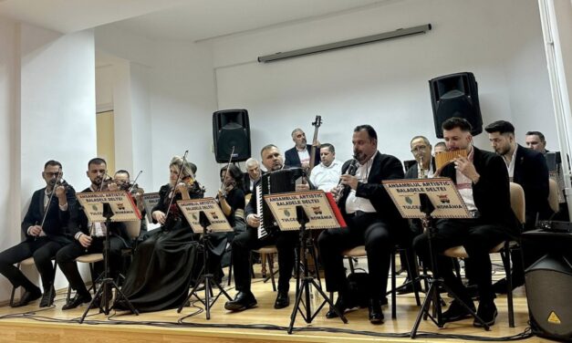 Seară de café-concert la Biblioteca „Panait Cerna” din municipiu