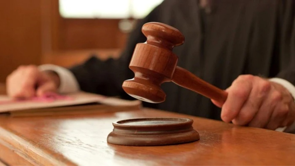 Trei femei, un bărbat şi o firmă, trimişi în judecată pentru delapidarea a peste patru milioane de lei din bugetul Primăriei Mihail Kogălniceanu