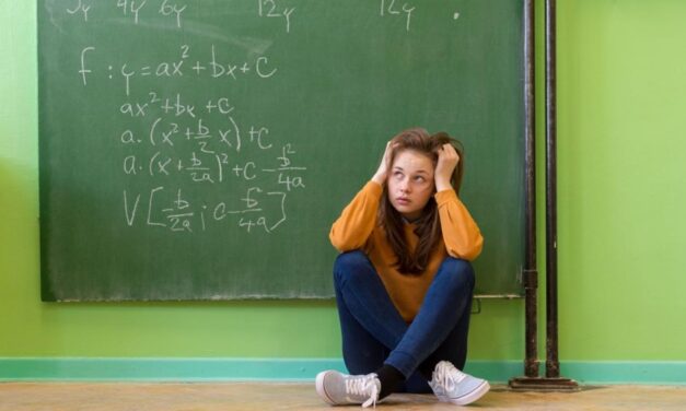 Repetenţia în judeţul Tulcea: peste 800 de elevi, repetenţi doar în ultimul an şcolar