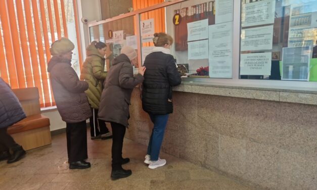 Tulcenii se grăbesc să-şi achite taxele şi impozitele locale: peste 3.800 de plăţi efectuate. Cele mai multe, la ghişeu