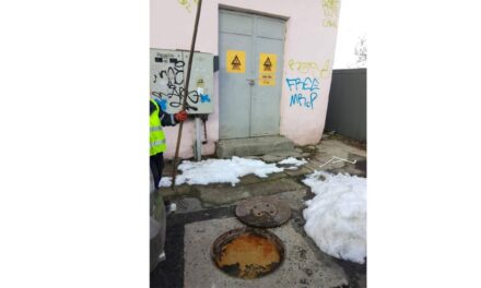 Deşeurile menajere nu au ce căuta în canalizare: apel ferm către cetăţenii din Tulcea