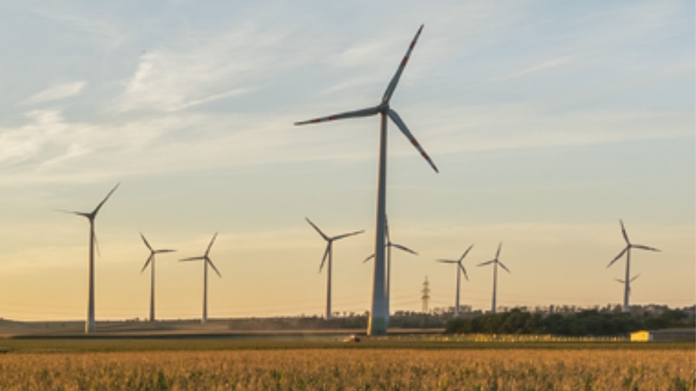 Distrugeri de instalaţii eoliene în Tulcea