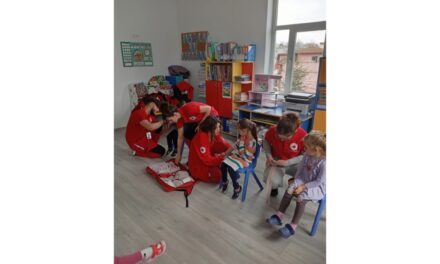 Juniorii din Tulcea vor învăţa să salveze vieţi la Clubul de Cruce Roşie