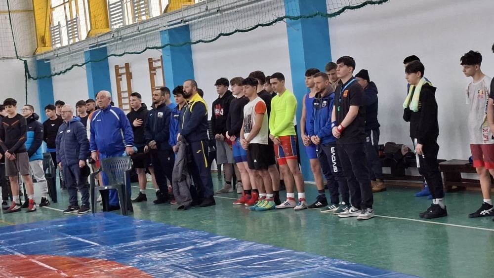Opt sportivi tulceni calificaţi la Finala Campionatului Naţional Şcolar de lupte greco-romane, după etapa zonală de la Tulcea