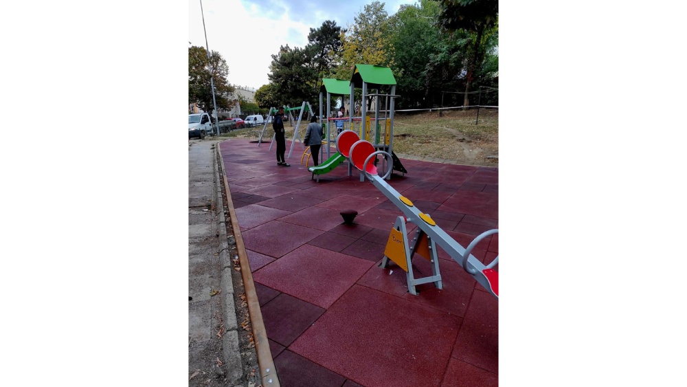 Primăria Tulcea pregăteşte un loc de joacă în Neptun şi extinde iluminatul public pe străzile Vărărie Baltă, Rogozului, Racului şi Taberei