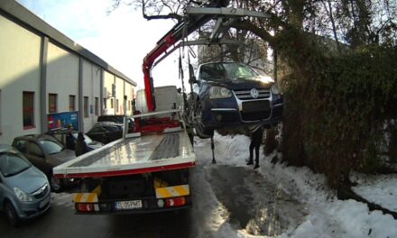 S-a ridicat prima maşină parcată neregulamentar pe Aleea Spitalului