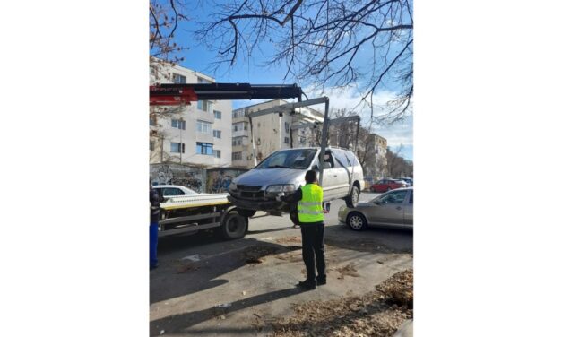 Vânătoarea rablelor: Primăria Tulcea a radiat din circulaţie 35 de maşini care nu au trecut ITP-ul timp de trei ani