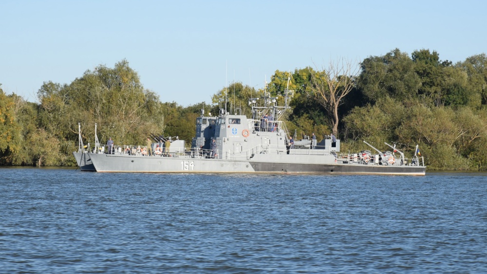 Activităţi de instrucţie militară pe braţul Măcin al Dunării. Navigaţia, închisă